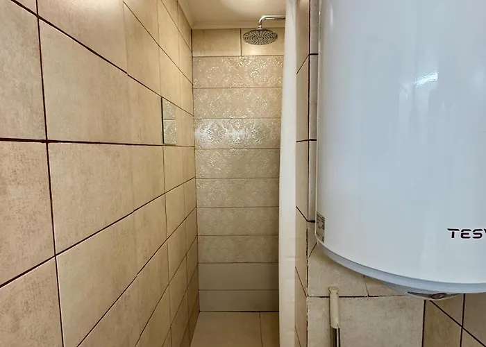 Apartment Spot Warna